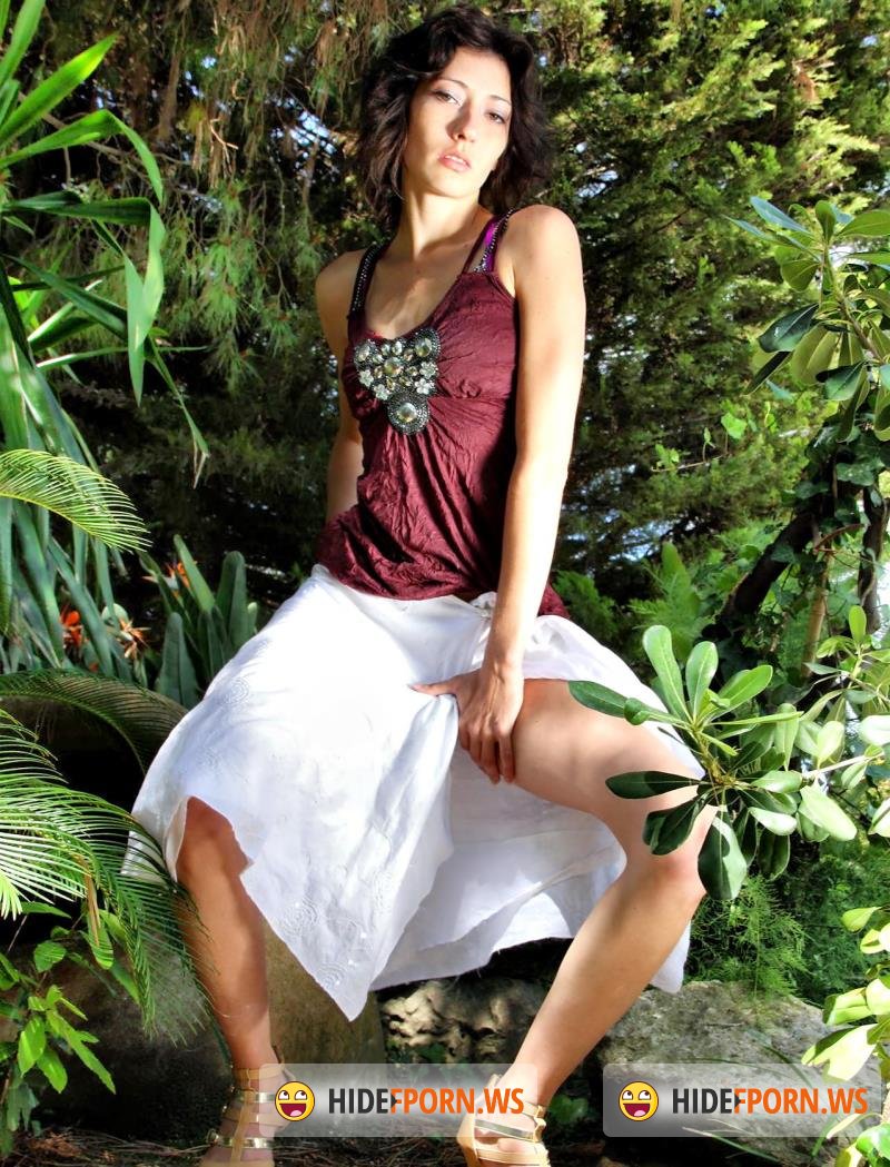 LaFRANCEaPoil.com - Gabriela Quetzal - Gabriela, trentenaire sexy et gourmande, baisee par un pervers masque! [HD 720p]