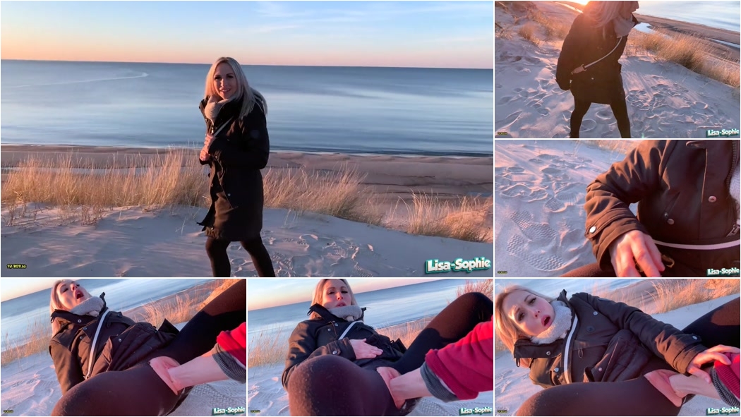 Lisa_Sophie - Public Fist am Ostsee Strand [FullHD 1080P]