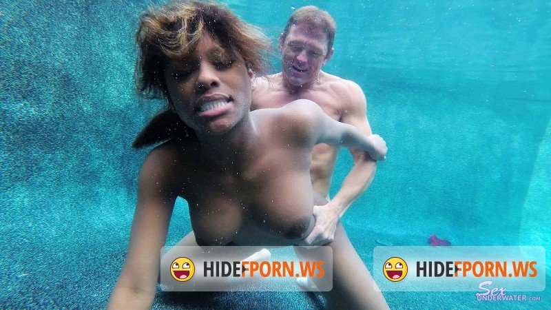 SexUnderWater.com - Lola Chanel - Playn and Popn pt2 [FullHD 1080p]