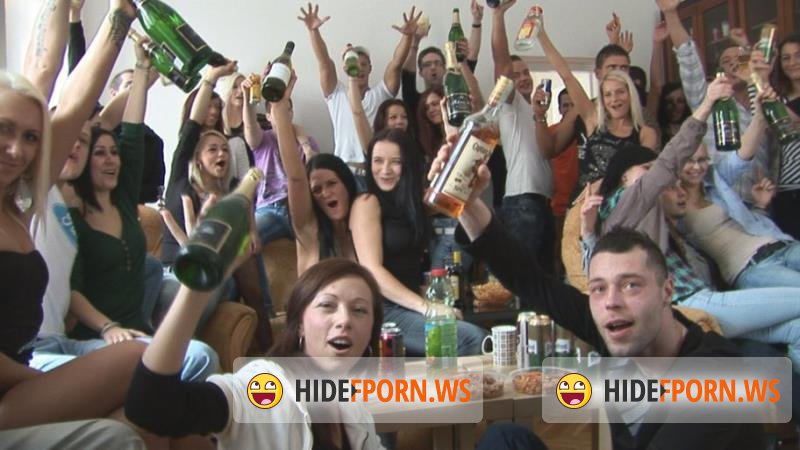 CzechHomeOrgy.com/CzechAV.com - Amateurs - CZECH HOME ORGY 6 - PART 1 [HD 720p]