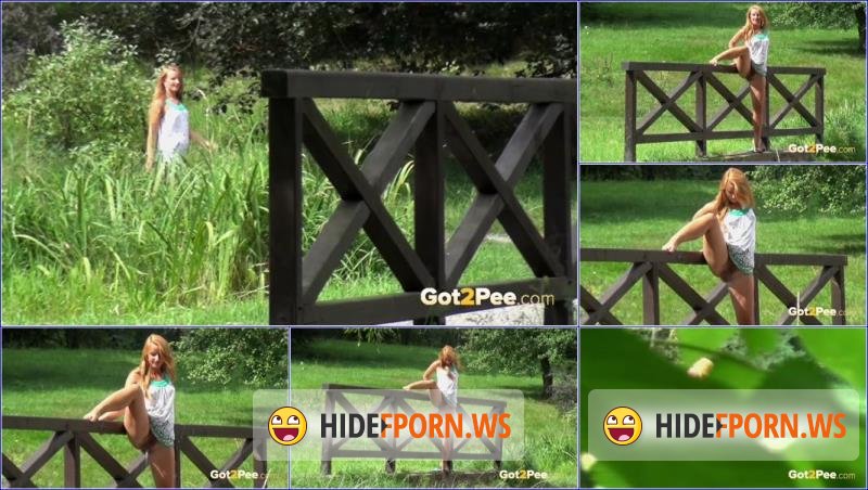 Got2Pee.com - Unknown - Leg-up [FullHD 1080p]