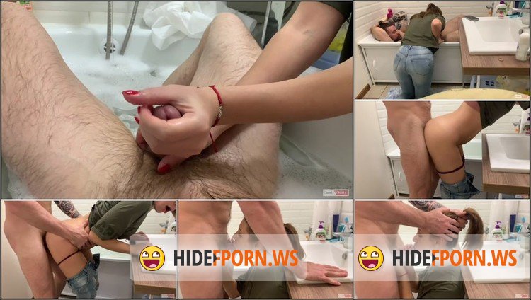 PornHub.com/PornHubPremium.com - Amateurs - My Stepsister Washed my Balls and was Fucked in the Bathroom [UltraHD 4K 2160p]