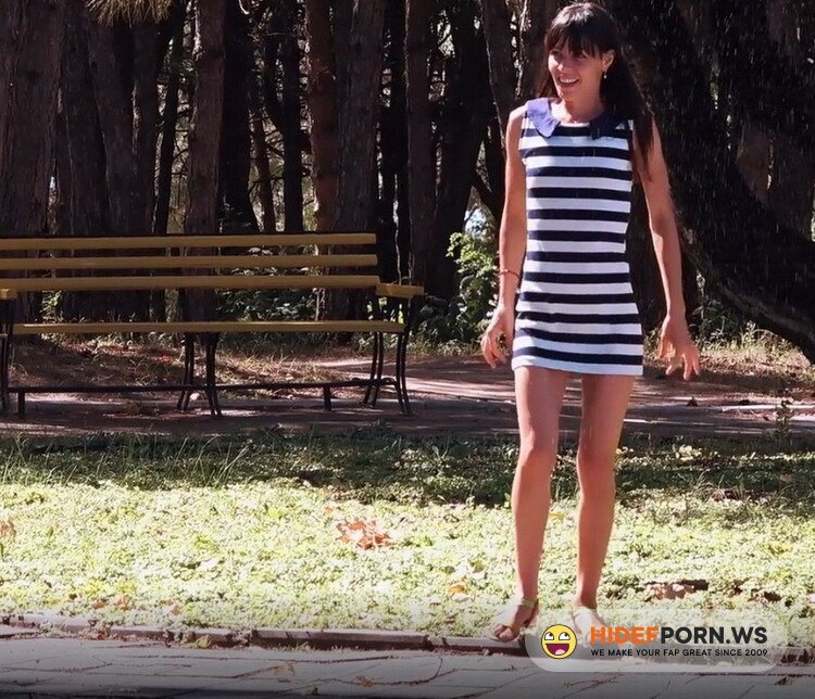 NatalieFlowers.com - NatalieFlowers - Public Sex in a Parcshe Loves Deepthroat and Anal Sex. NatalieFlowers [FullHD 1080p]
