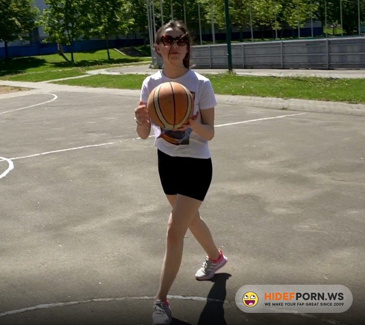 Pornhub.com - DickForLily - SPREAD THE BASKETBALL PLAYER TO SUCK AND LICK THE FORESKIN ORAL CREMPIE [FullHD 1080p]
