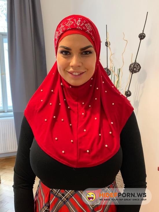 ArabsExposed.com - Chloe Lamour - Busty Muslim Babe [FullHD 1080p]
