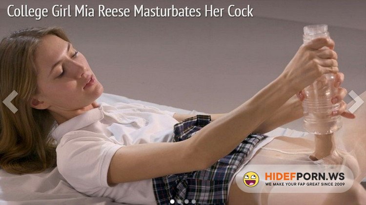 StraplessDildo.com - Mia Reese - College Girl Mia Reese Masturbates Her Cock [FullHD 1080p]