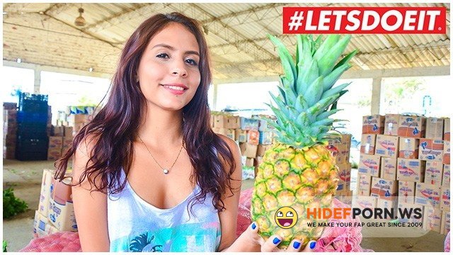 CarneDelMercado - Carne Del Mercado - Fresh Colombian Teen Makes Her Very First Porn Movie [FullHD 1080p]