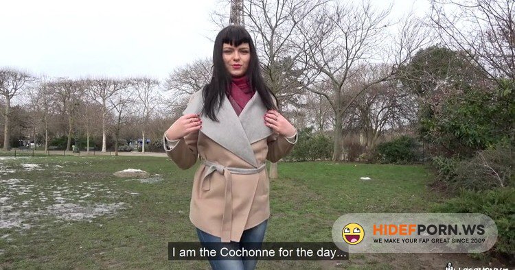 LaCochonne/PornDoePremium - Sonya Durganova - Sonya [HD 720p]
