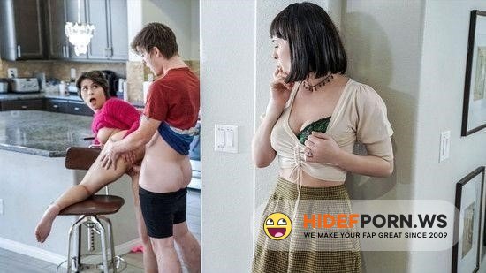 FamilyStrokes - Olive Glass, Nicole Aria - A New Man Of The House [2022/SD]