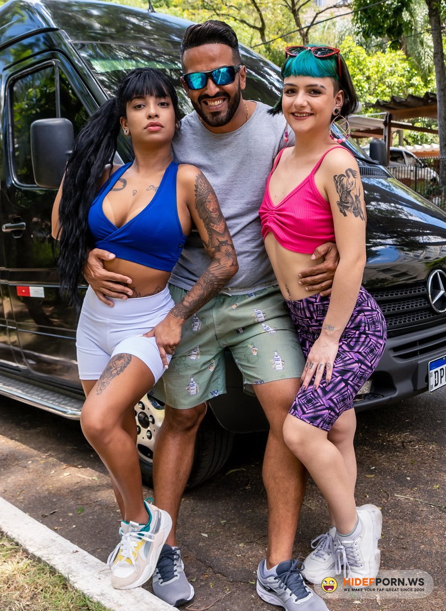 AnalVids.com, LegalPorno.com - Candy Crush, Ariella Ferraz - Hot Girls Picked Up For Bang Van Anal Party [UltraHD 4K]