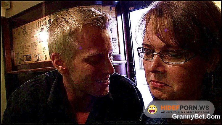 Grannybet.com - Unknown - Scoring With A Hottie From The Pub [FullHD 1080p]