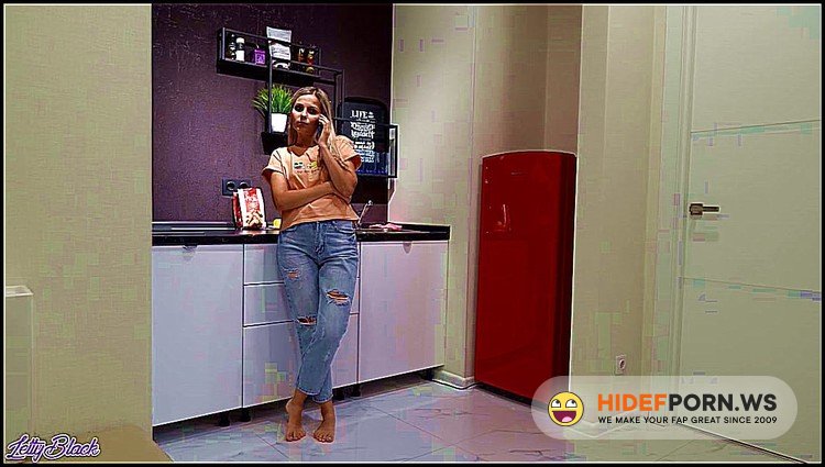 ModelHub.com - Letty Black - Pizza Delivery For A Horny Bitch [UltraHD 4K 2160p]