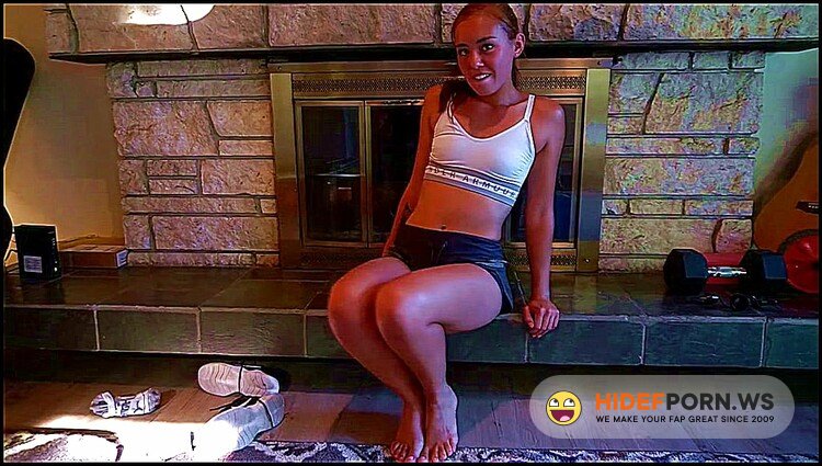 Onlyfans.com - Brandi Braids - Hot and Sexy Sweaty Blowjob with Cumshot on Glistening Face [FullHD 1080p]