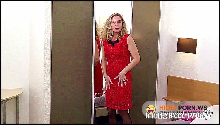 Sweet-Prod.fr - Oliver Sweet - Je Surprend Ma Belle-mХre La Douche Je La Mate S habiller je La Baise [FullHD 1080p]