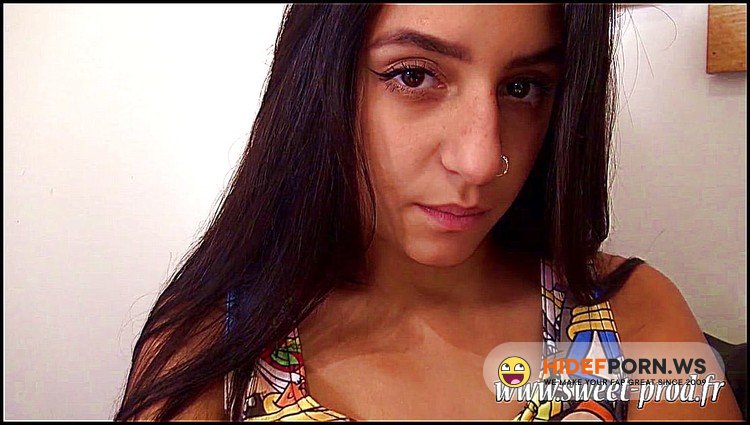 Sweet-Prod.fr - Oliver Sweet - An 18-year-old Geek Arab Poses her Phone and Stop on her Video Games to Suck my Cock [FullHD 1080p]
