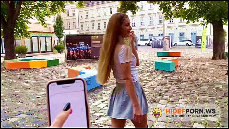 ModelHub.com - Mary Rock - Lovense Lush control of my stepsister in public place People catch us on the street [FullHD 1080p]