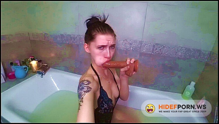 Modelhub.com - Bigtastymenu - I take a Bath with my Lovely Dildo [FullHD 1080p]