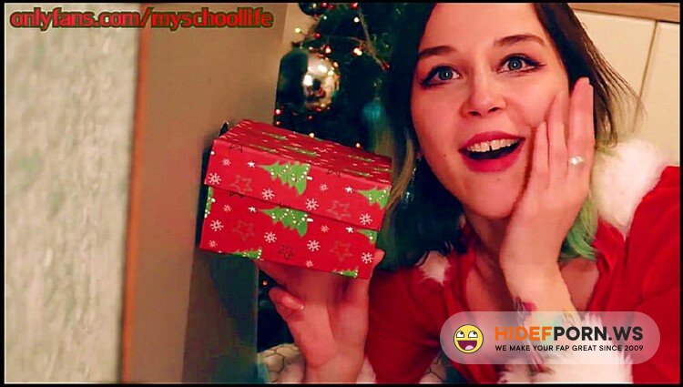 OnlyFans.com - MySchoolLife - The best gift for Christmas is a Dick [FullHD 1080p]