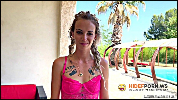 JacquieEtMichelTV.net/Indecentes-Voisines.com - Maddy - Maddy Listens To Her Desires... [FullHD 1080p]