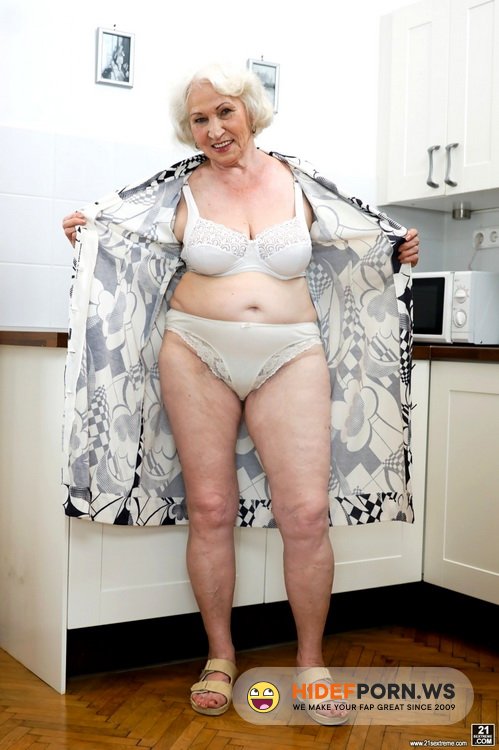 LustyGrandmas/21Sextreme/21Sextury - Norma - Fixing It Up [HD 720p]