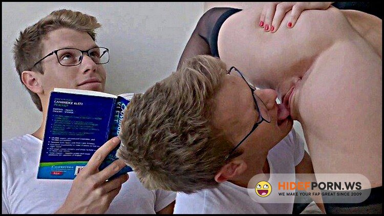 Modelhub.com - MrPussyLicking - Nerdy Boy Gets His Lesson from Dominant GF - She Fucked My Face [FullHD 1080p]