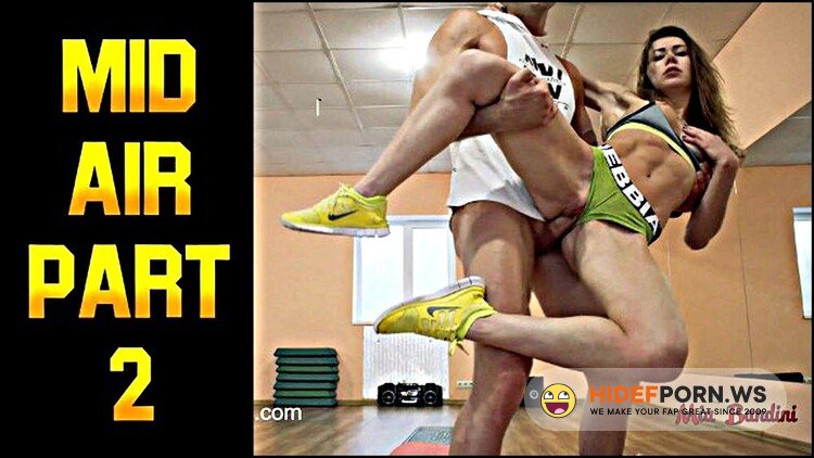 Modelhub - Mia Bandini - CARRY ME - A MID AIR FUCKING AKA THE BODY BUILDER COMPILATION - PART 2 [FullHD 1080p]