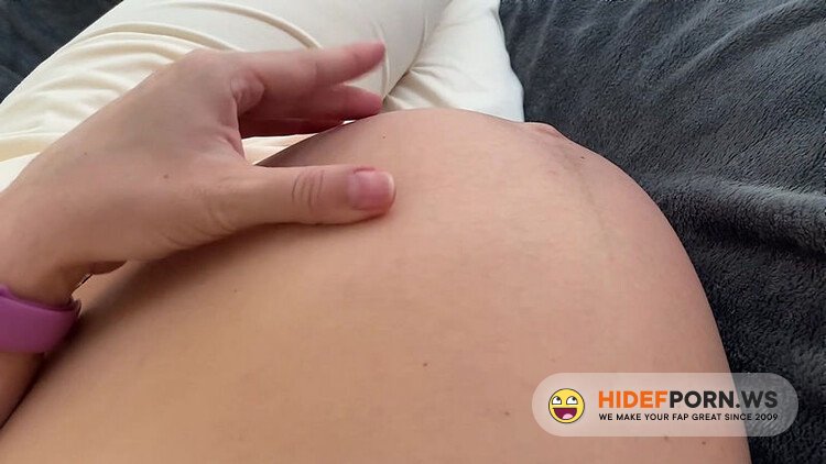 ManyVids - Molly Sweet - 36 37 Weeks Pregnant Babe Kicks Belly [HD 720p]