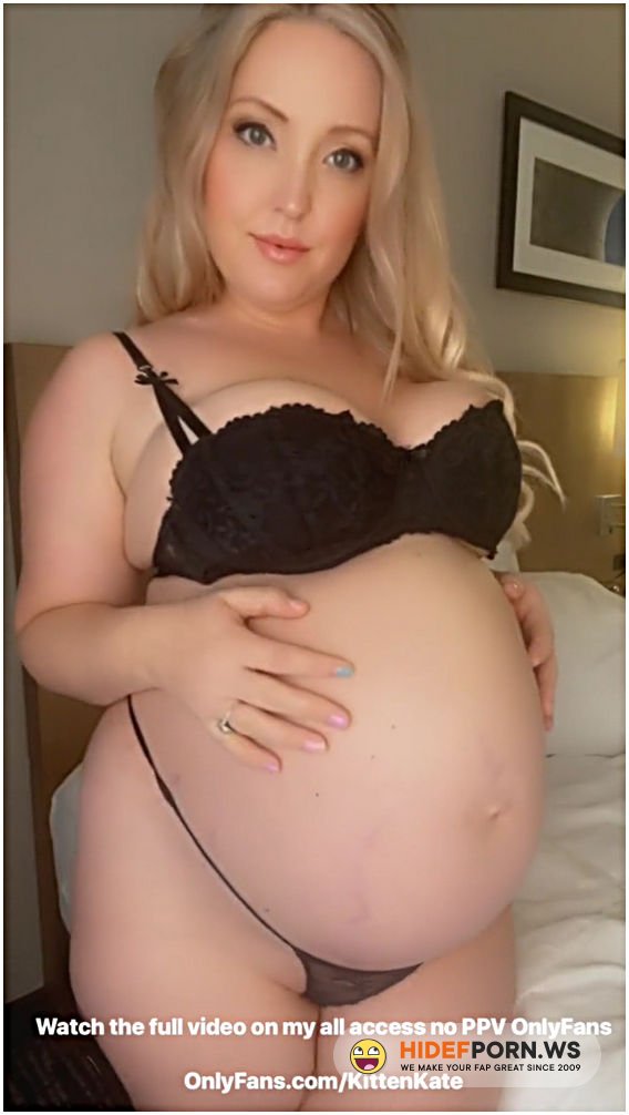 ModelHub Pregnant Blonde Snapchat Mom Rides HUGE Dildo Vibrator In Hotel Room [FullHD 1080p]