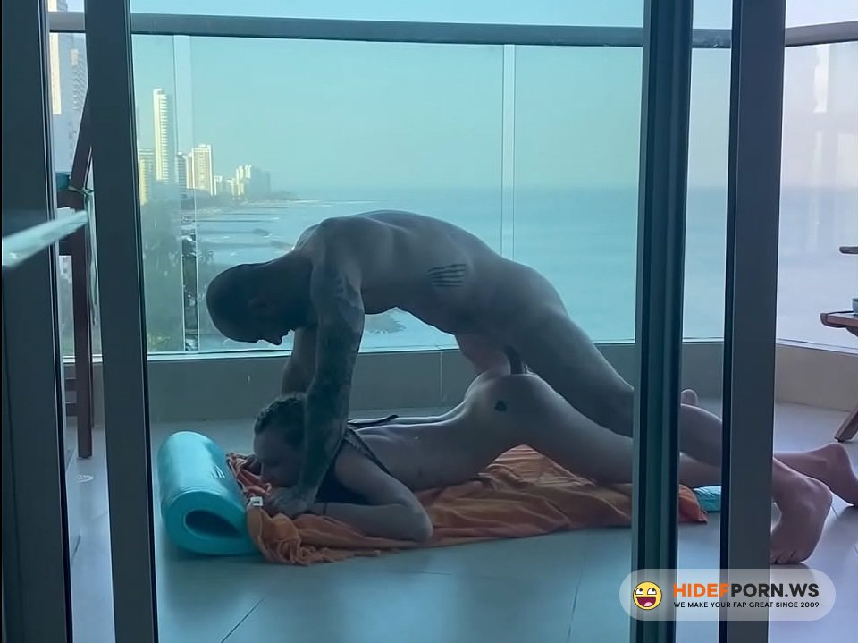 xxxdownload.net - Angel Emily - Shaking Leg From Orgasm On Balcon [HD 832p]
