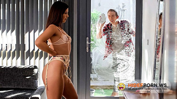 BrazzersExxtra.com / Brazzers.com - Ruby Sims – Window Teaser and the Pussy Pleaser [Full HD 1080p]