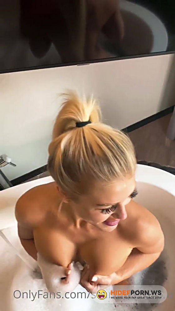 Onlyfans.com - ScarlettKissesXO Nude Butler Bathtub Sex Video Leaked [FullHD 1080p]