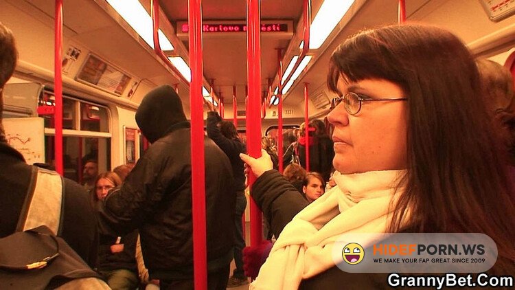 Grannybet - Fattie In The Metro [FullHD 1080p]