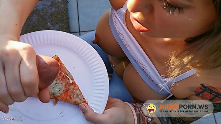 Pornhub - Wild Food Porn Fantasy. Eating My Pizza With Cum Topping. WetKelly [FullHD 1080p]