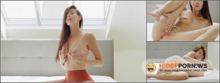 Ultra Films - Vanessa Angel Sharing Her Hotness [FullHD 1080p]