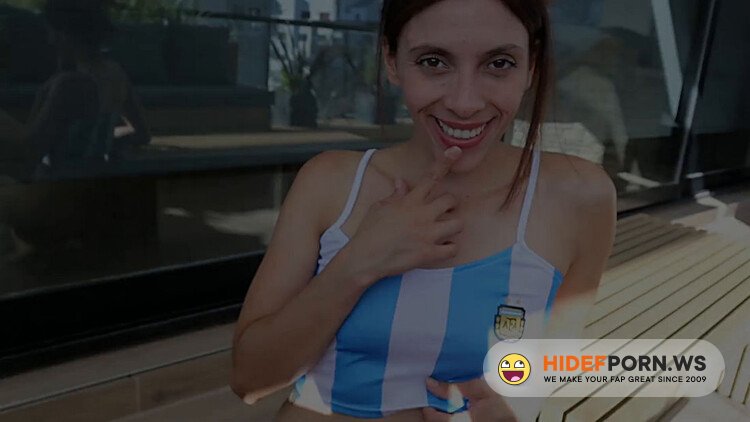 ModelsPorn - Argentina Celebrates The World Cup Victory With a Good Fuck And Swallowing Cum LynnScream [FullHD 1080p]