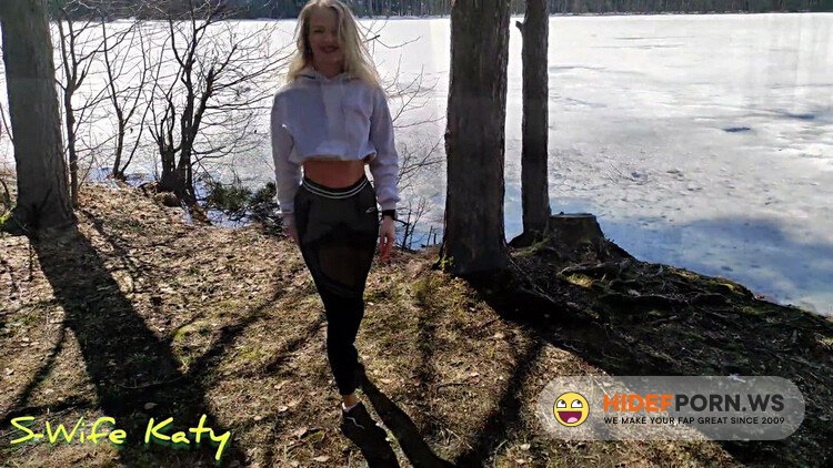 SWife Katy - Forest Walk Ends For Beauty With Big Cumshot On Ass. [FullHD 1080p]