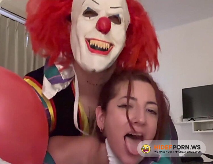 Cosplayphubcom - Sometida a La Voluntad Del Payaso Maldito- Uso Mis Agujeros Para Su Placer - NoahPells CuchiLaino [FullHD 1080p]