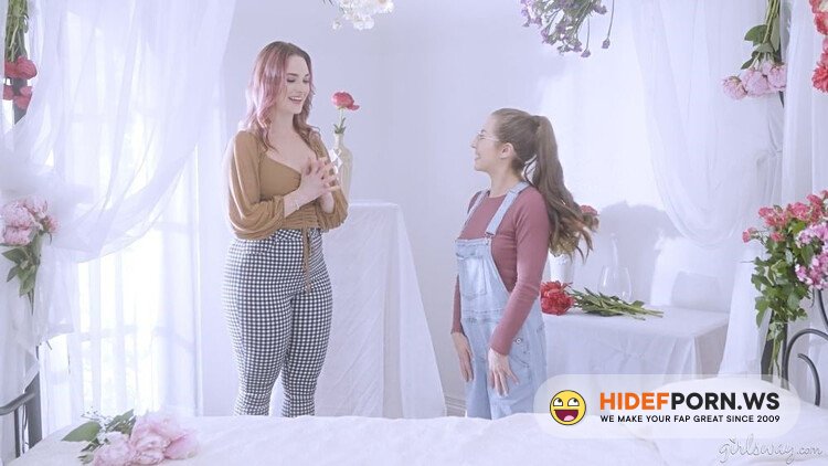 GirlsWay / AdultTime - Spencer Bradley, Siri Dahl - Flower Delivery [Full HD 1080p]