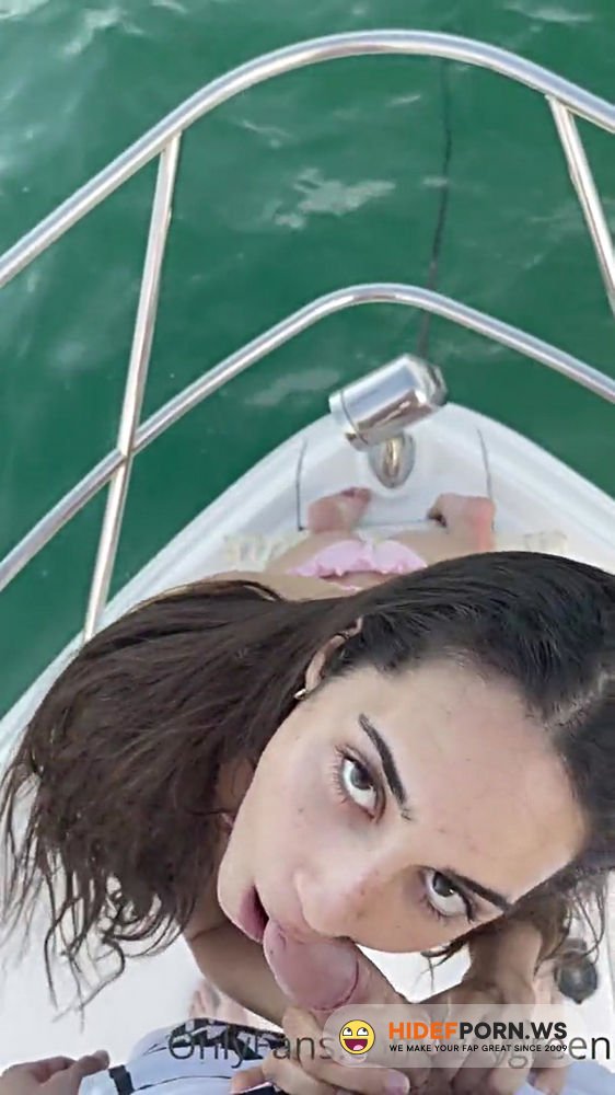 Onlyfans - Izzy Green Boat Blowjob Video Leaked [FullHD 1080p]