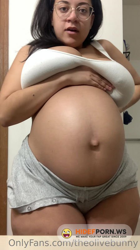 Onlyfans.com - Theolivebunny : Full Term Pregnancy Huge Tits Hot Mom [UltraHD/2K 1920p]