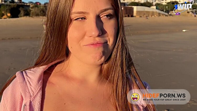 Ifuckyoubella - Beach Adventure: Showed Her Breasts For 50€ On The Beach In Portugal And Continued In The Hotel [HD 720p]