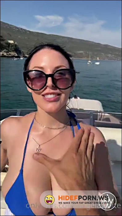 Onlyfans - Angela White Gets Fucked In a Yacht [HD 720p]