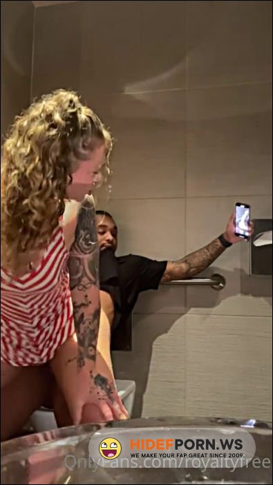 Onlyfans - Thottie Fucked In Strip Club Bathroom [HD 720p]