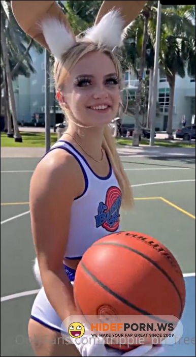 Onlyfans - Trippie Bri Cheerleader Sex Tape Video Leaked [FullHD 1080p]