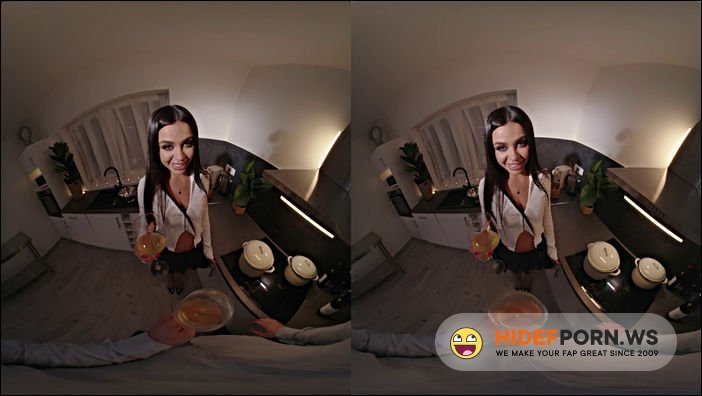 VRPorn - Romantic Evening With Martina Smeraldi [UltraHD 4K 2160p]