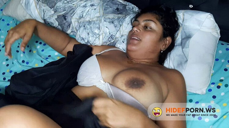 Onlyfans - I Wake Up My Stepmom By Putting My Cock In Her Mouth Part 2 I Fuck Her Tight Pussy HotFamilySex [FullHD 1080p]