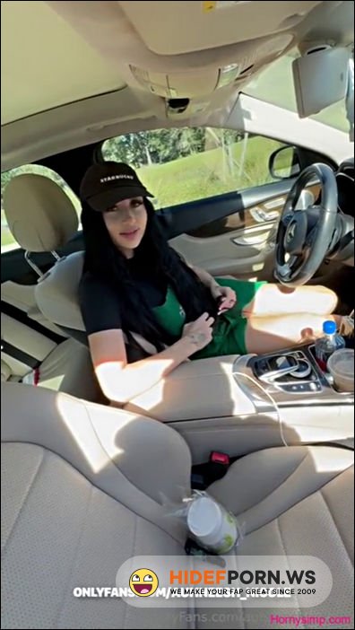 Onlyfans - Auhneesh Nicole Starbucks Barista Likes Deep BBC [HD 720p]