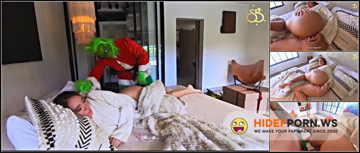 PornHub/Onlyfans - Scarlet Benz | @scarletbenz - Colombian Blonde Misbehaves On Christmas And The Grinch Gives Her FIRST ANAL FUCK [FullHD 1080p] - 2025