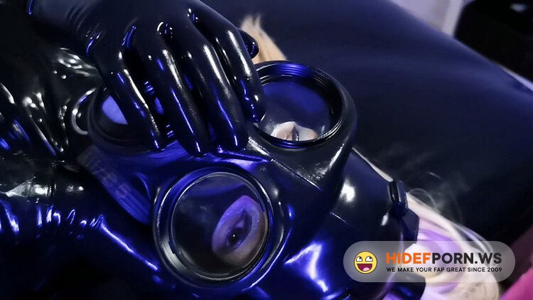 Onlyfans - Vickydevika - Gas Mask and Ponytail  Clip 3 Of 3 [FullHD 1080p]