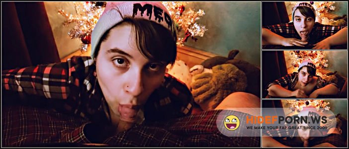 ManyVids - Lilkiwwimonster Sucking Dick On Christmas Eve [HD 720p] - 2025